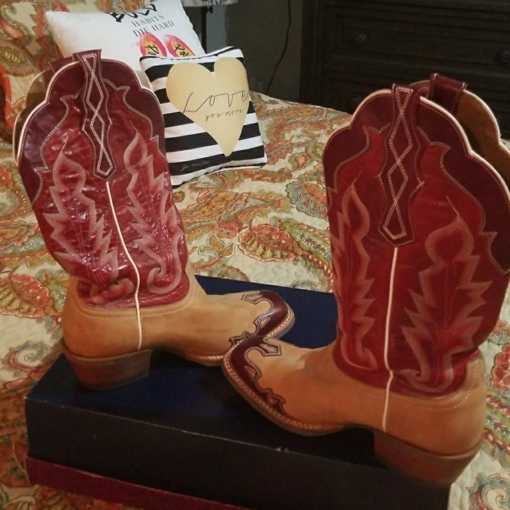 Ariat Cowboy Boots